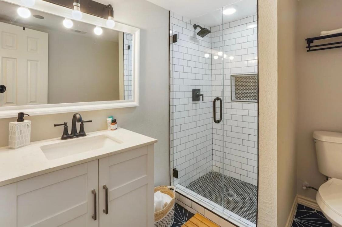 Cozy Heights 2 Bd Bungalow, Walkable 휴스턴 외부 사진